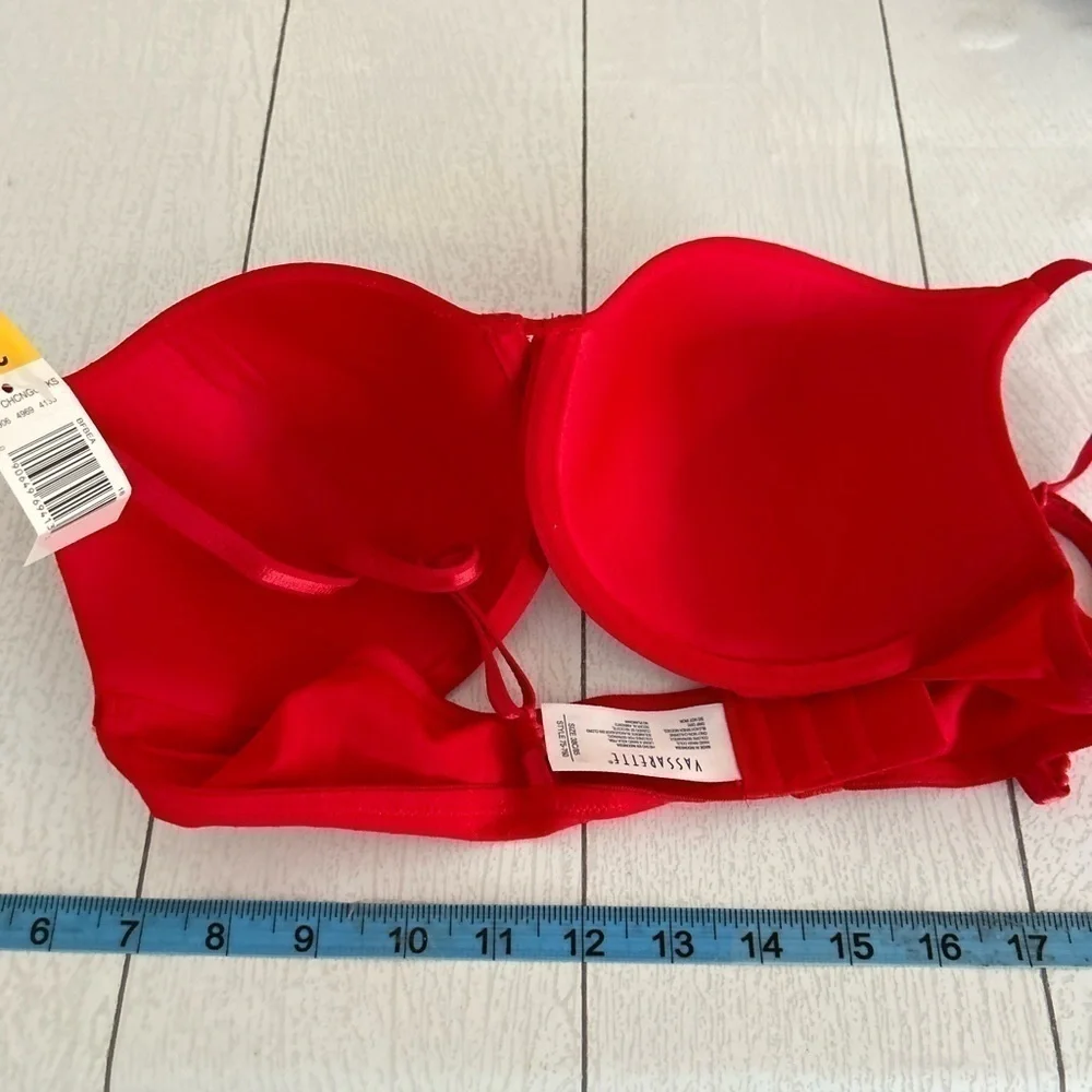 Vassarette 38C New with tags Red wired bra